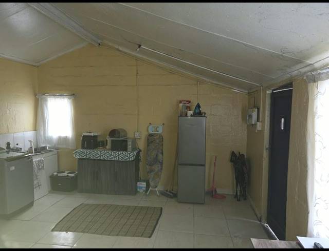 5 BEDROOM HOUSE FOR SALE IN NYANGA